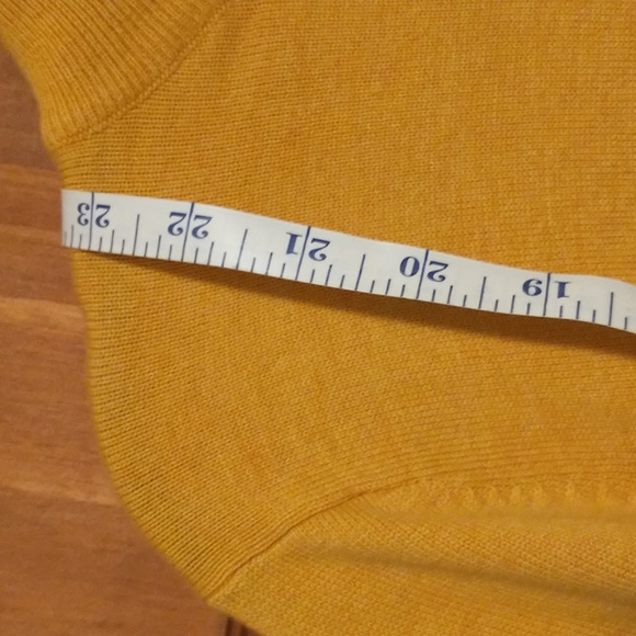 Woolrich woman's size XS long sleeve knit pullover sweaters w logo, plea… - Picture 11 of 16